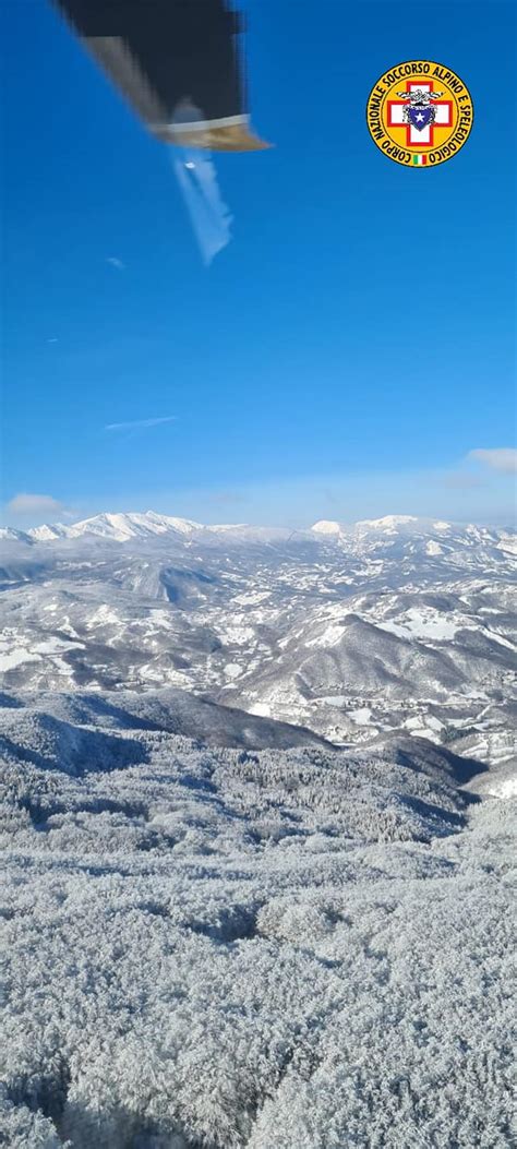 Ritrovato L Aereo Da Turismo Scomparso Da Un Mese In Appennino A Bordo