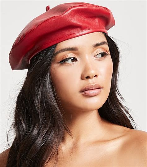 Why The Beret Isn T Going Anywhere In 2020 With Images Beret