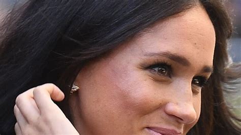 Meghan Markle Z O Y A Ho D Dianie Za O Y A Jej Kolczyki