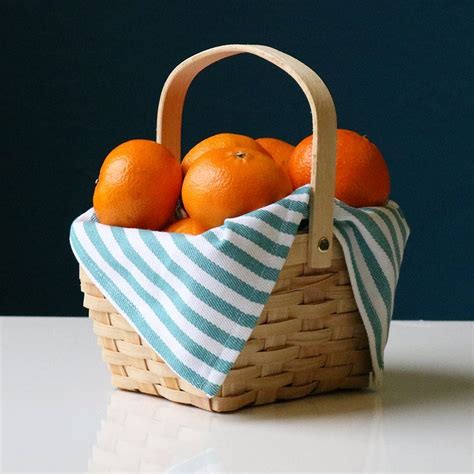 Darling Clementines The Perfect Snack To Share Picnic Basket Snacks Picnic