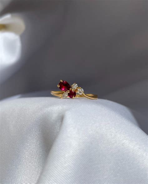 Bague Fleur Vintage Rubis Diamants Salom Bijoux Uniques Et