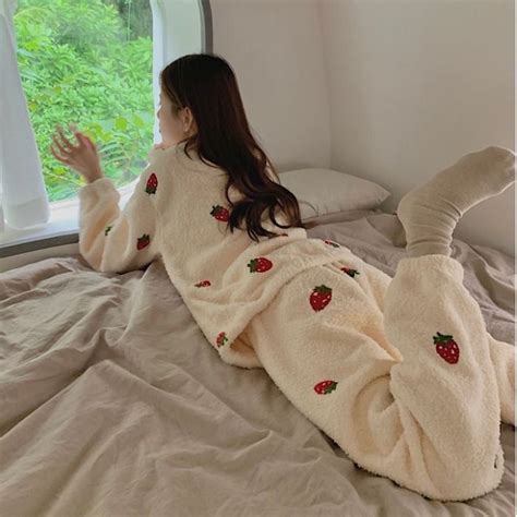 Novo Estilo Coral De L Pijama Mulheres Outono Inverno Bonito