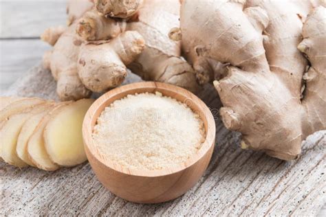 Fresh Ginger Root And Ground Ginger Spice Stock Photo - Image of ...