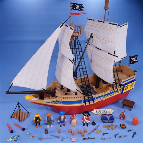 Playmobil Huge Pirate Ship With Figures Firing Cannons Accessories