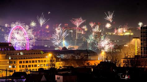 So prächtig leuchtete der Silvester Himmel über Stuttgart