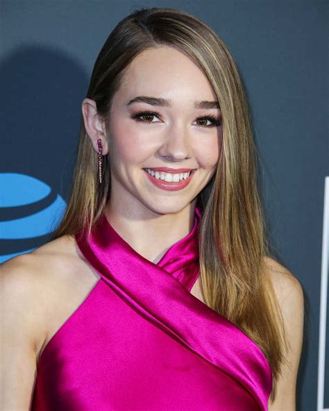 Manifests Holly Taylor Inside A Day In My Life Us Weekly