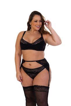 Lingerie Plus Size Cinta Liga E Meia Em Tule Beverly Blog Da