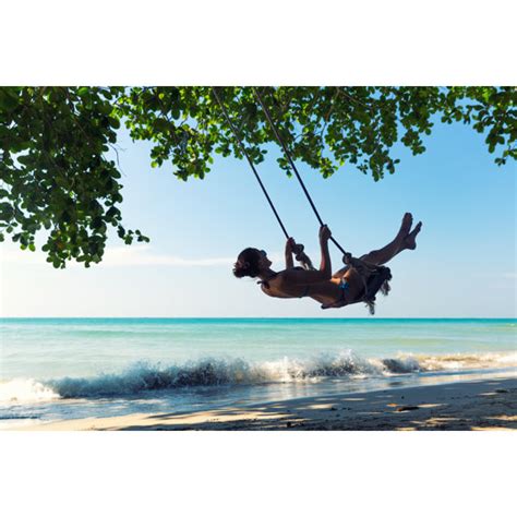 Haus Am Meer Leinwandbild Women On Swings Wayfair De