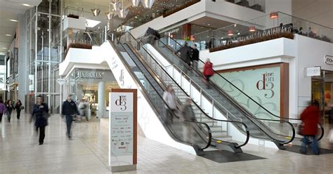 Torontos Yorkdale Shopping Centre Sees Remarkable Success As Canadas