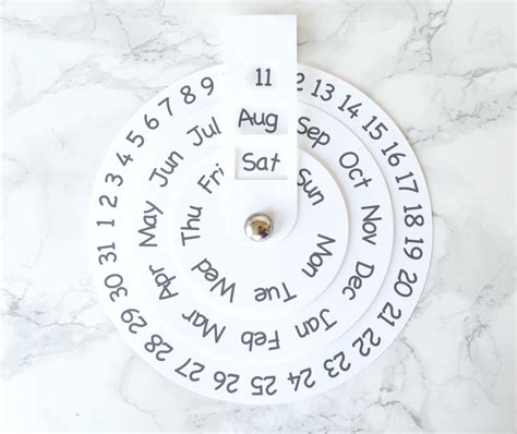 This Simple Chart Is A Brilliantly Minimal Perpetual Calendar