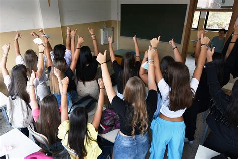 Messina Tutto Pronto Per Il Ritorno Sui Banchi Di Scuola QdS