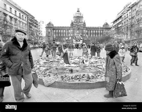 November 1989 Velvet Revolution. Street scene Wenceslas Square. The day after the communist ...