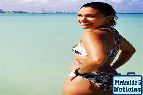 T Bata Jalil Luce Sus Curvas Con Sexy Bikini Piramide Noticias