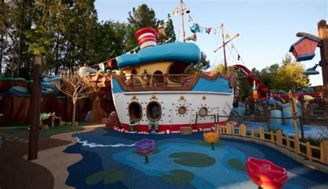 The Ultimate Guide to Disneyland Toontown for Families with Kids - Sand ...