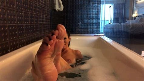 Reagan Foxx Takes A Bubble Bath With A Sex Toy Photos