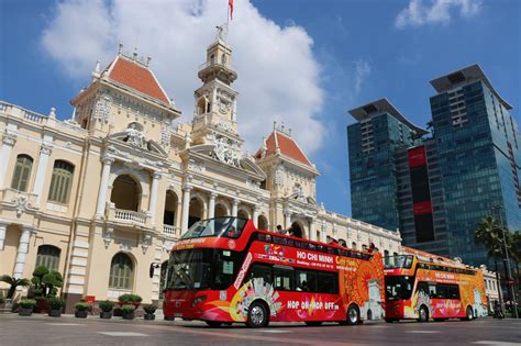 Ngắm Sài thành từ trên cao bằng xe buýt 2 tầng mui trần