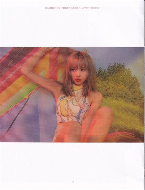 Lisa Blackpink Wallpaper Stunning Photos Of Blackpink Lisa