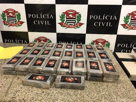 Denarc Det M Traficantes E Apreende Cerca De Kg De Drogas