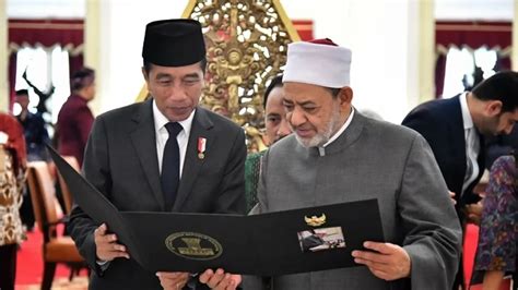 Grand Syekh Bertemu Jokowi Bahas Gencatan Senjata Hingga Pembangunan