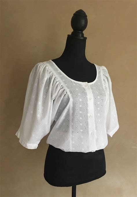 Vintage White Cotton Eyelit Peasant Style Blouse Etsy Peasant Style