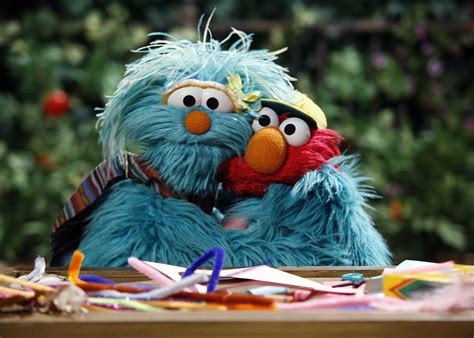 Sesame Street On Twitter Sending Hope And Hugs To Our Friends In