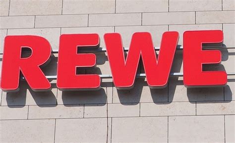 Rewe Filiale in Nürnberg macht nach Pause wieder auf mit einer großen