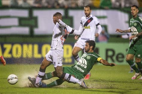 Temporal E Queda De Luz Chapecoense E Vasco Empatam Sem Gols FNV