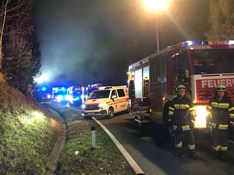 Verkehrsunfall Mit Wohnmobil Auf Der B Freiwillige Feuerwehr Lavam Nd