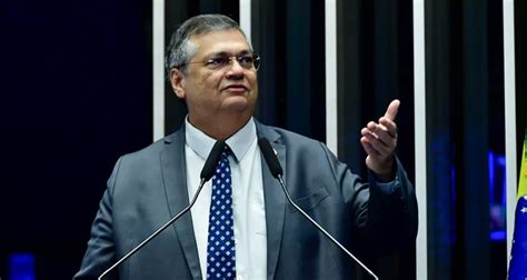 Dino apresenta PEC para acabar aposentadoria compulsória de juízes