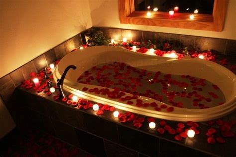 Romantic Bedroom Ideas With Rose Petals And Candles - Bedroom Poster