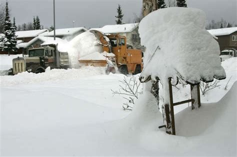 Snow has Anchorage crying 'Uncle!'