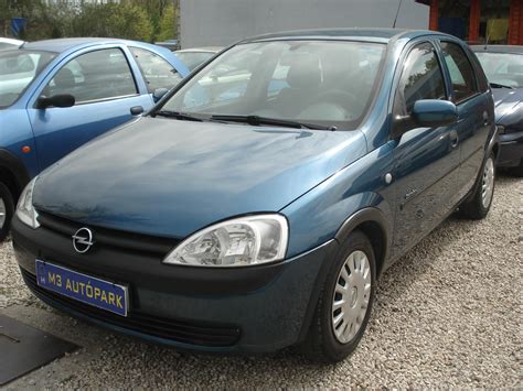 Használtautó adás vétel opel corsa 2002 benzin autófelvásárlás id1182