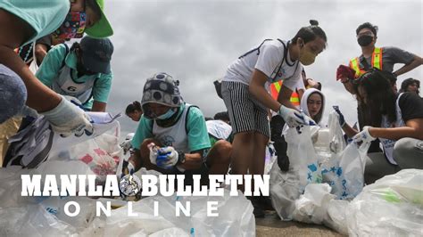 SpoGomi World Cup Participants Compete By Collecting Trash YouTube