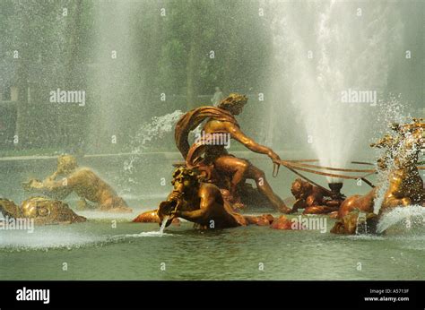 Fountains in Versailles gardens Stock Photo - Alamy