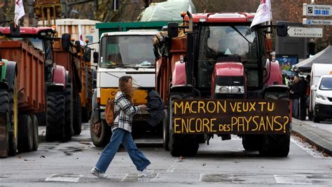 Manifestation Des Agriculteurs Albi Une Centaine De Tracteurs