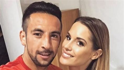 El Tierno Mensaje De Gala Caldirola A Mauricio Isla En Navidad