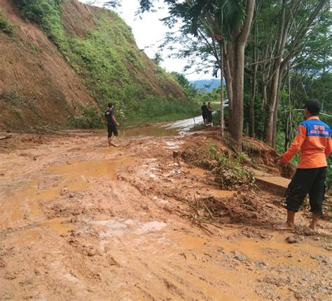 Aceh Selatan Dilanda Banjir Dan Tanah Longsor