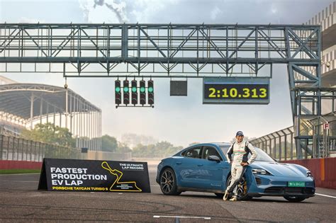 Porsche Gt Rs And Taycan Turbo S Ev Set New Records At Bic