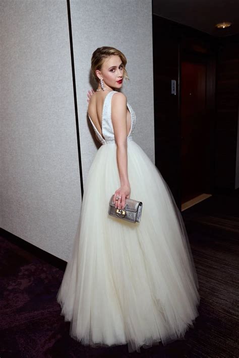 Maria Bakalova Wore Louis Vuitton @ 2021 “Oscars