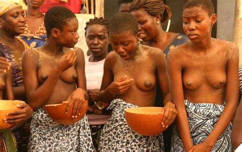 Les Seins Des Africaines Il