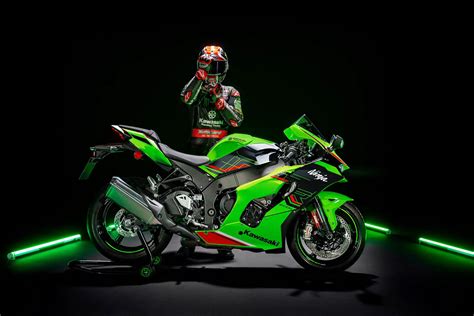 Kawasaki Ninja Zx R Abs Krt Edition Guide Total Motorcycle