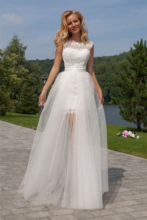 Robe de mariée courte avec jupe détachable Oksana Mukha Paris