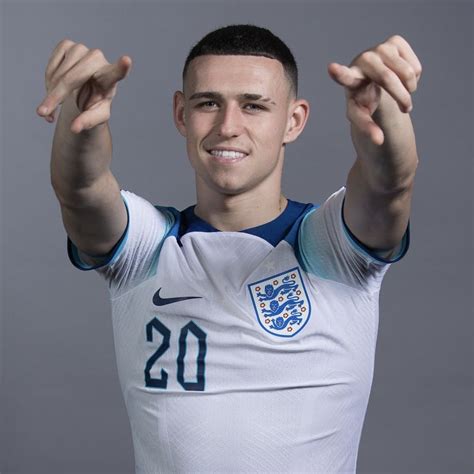 Phil Foden - England 🏴󠁧󠁢󠁥󠁮󠁧󠁿 World Cup 2022 Square Portrait