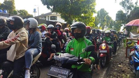 Tarif Ojol Naik Mulai Hari Ini Ini Tarif Baru Ojek Online Setiap