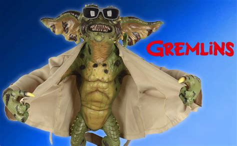 Amazon Neca Gremlins 2 Prop Replica Stunt Puppet 30 Inch Flasher