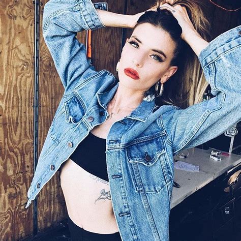 Queen Juliet From Her Instagram Juliet Simms Hi Fashion Juliet