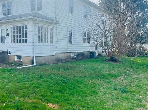 310 N High St Selinsgrove Pa 17870 Mls 20 96822 Zillow