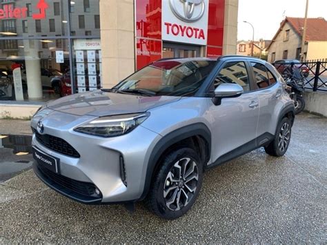 Vendu Toyota Yaris Cross H Desig Voitures D Occasion Vendre