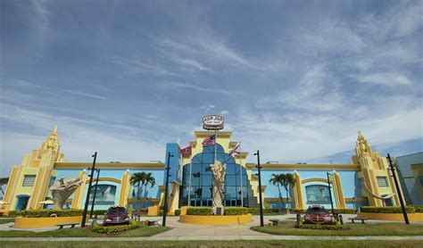 Fun in the Sun at Ron Jon Surf Shop—Cocoa Beach