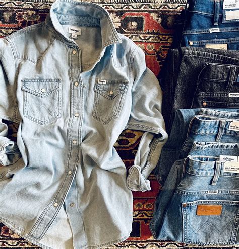 Wrangler Long Sleeve Western Snap Denim Shirt